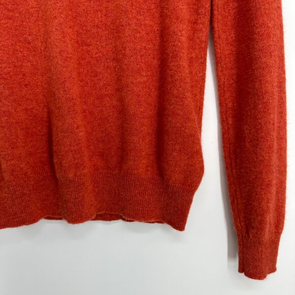 Tahari Cashmere Sweater S Crew Neck Pullover Burnt Orange - Picture 5 of 7